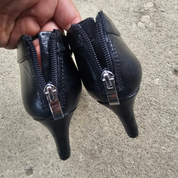 Life Stride Women's boot, size 6.5M - Picture 3 of 9